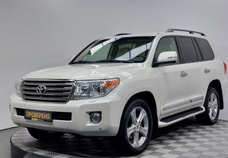 Toyota Land Cruiser 200
