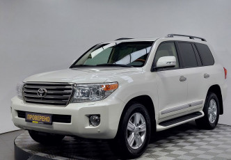 Toyota Land Cruiser 200
